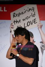 Shahrukh Khan promotes My Name is Khan in Cinemax on 20th Feb 2010 (21).JPG